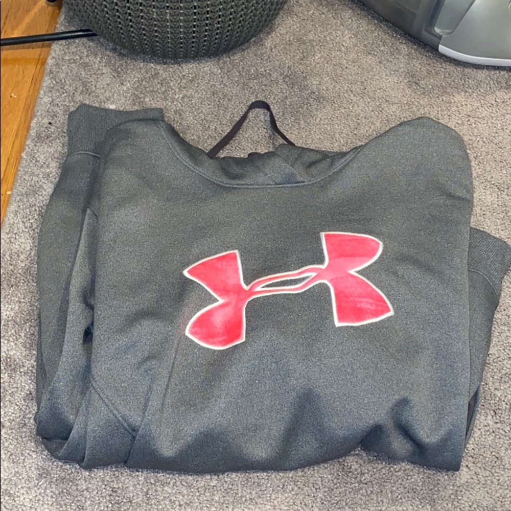 Under Armour Sweatshirt
